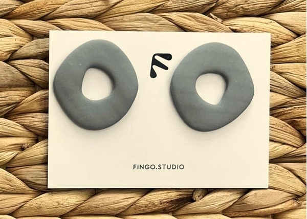 Picture of FINGO - Stroggylo Earrings (Grey)