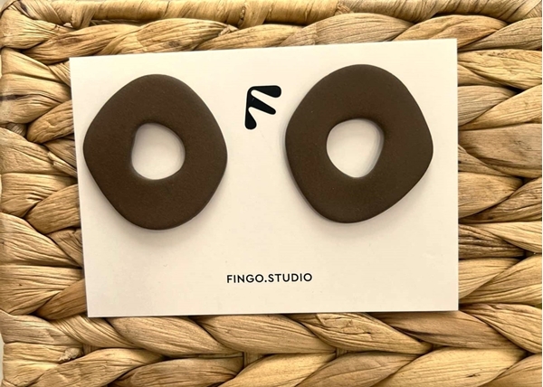 Picture of FINGO - Stroggylo Earrings (Dark Brown)